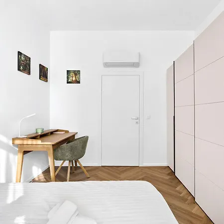 Large Family For 6 - Ac & Garage * Bratislava