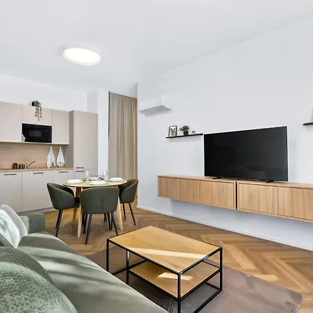 Large Family For 6 - Ac & Garage Братислава